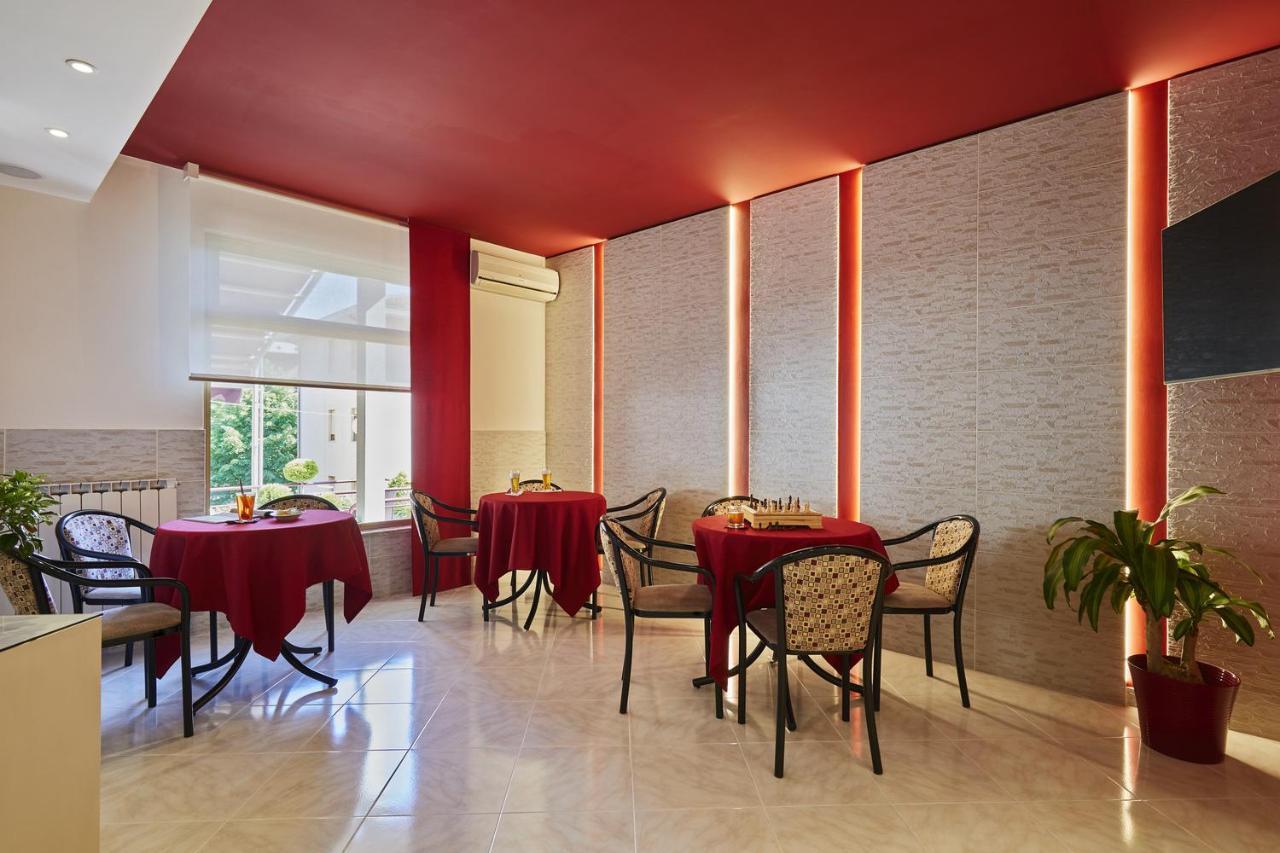 Santa Caterina Hotel & Bike Chianciano Terme Exterior photo