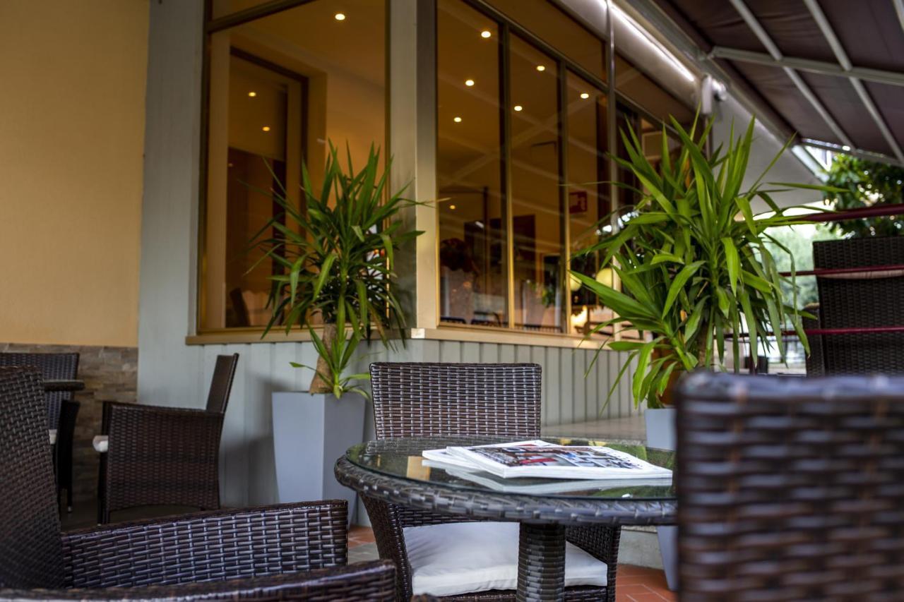 Santa Caterina Hotel & Bike Chianciano Terme Exterior photo