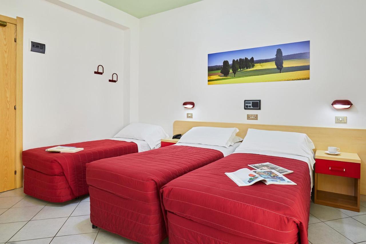 Santa Caterina Hotel & Bike Chianciano Terme Exterior photo