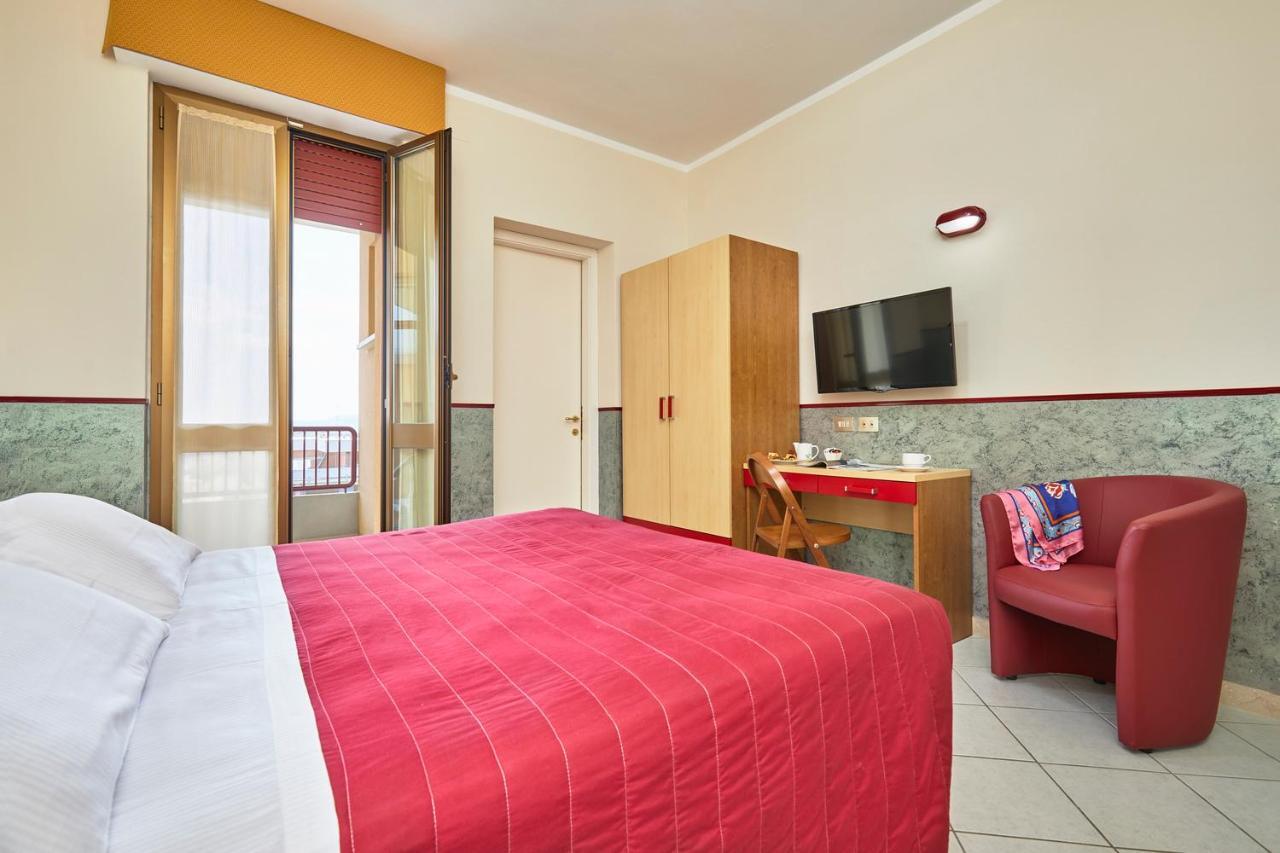Santa Caterina Hotel & Bike Chianciano Terme Exterior photo