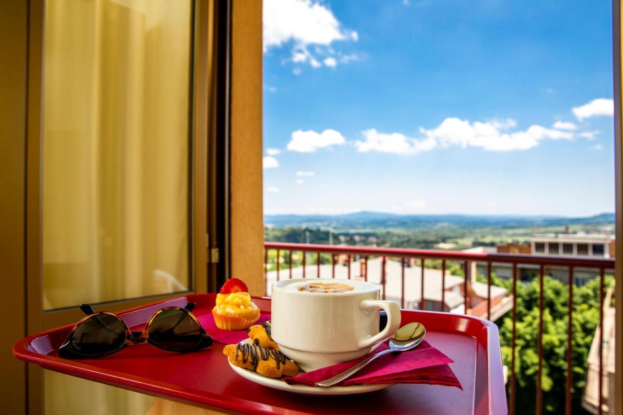 Santa Caterina Hotel & Bike Chianciano Terme Exterior photo